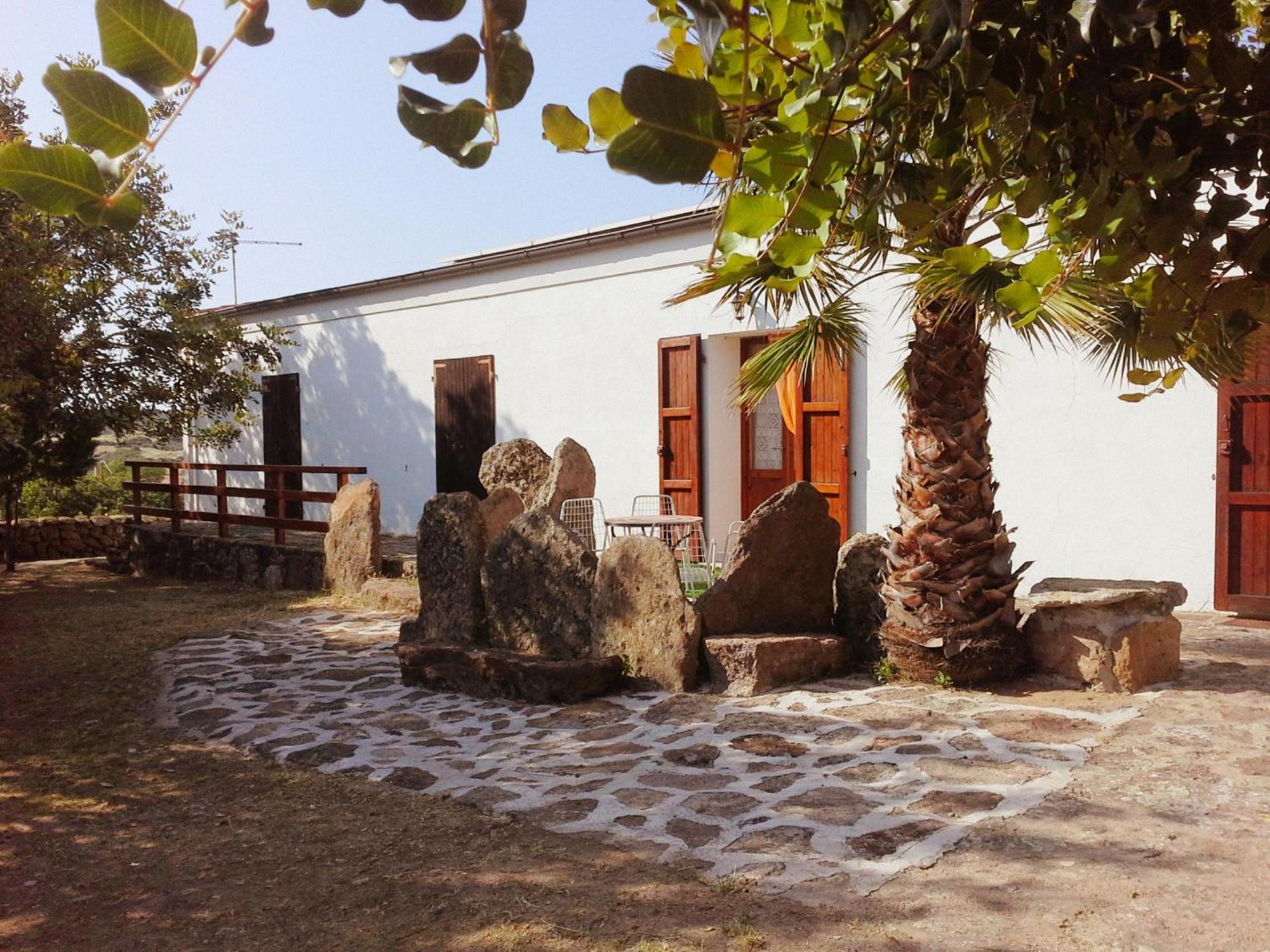 Agriturismo Pentuma Chiaramonti Rum bild